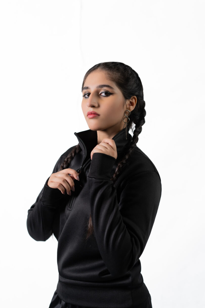 Chill shield sweatshirt (black) - Image 6