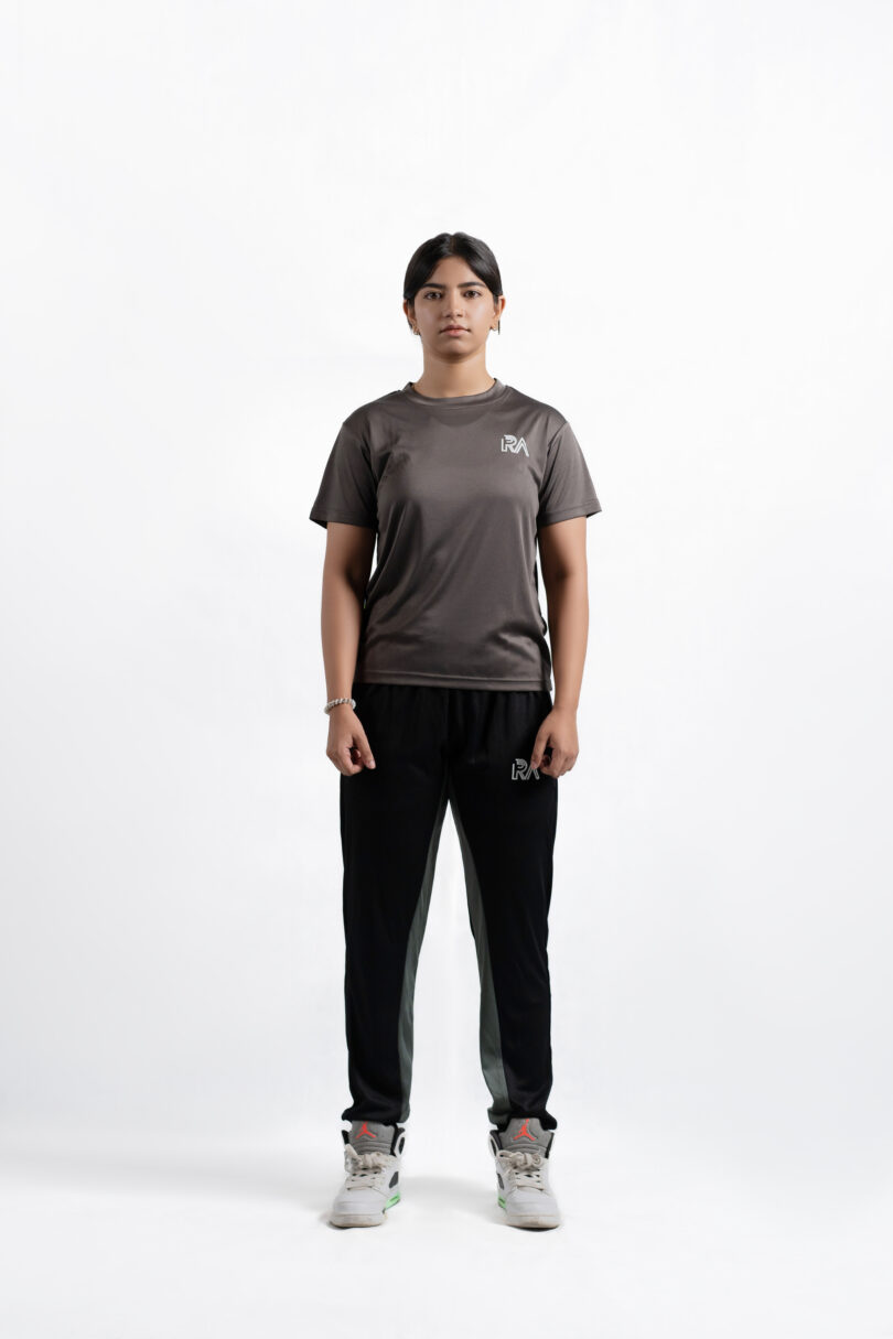 Swiftfit tee (brownish grey)